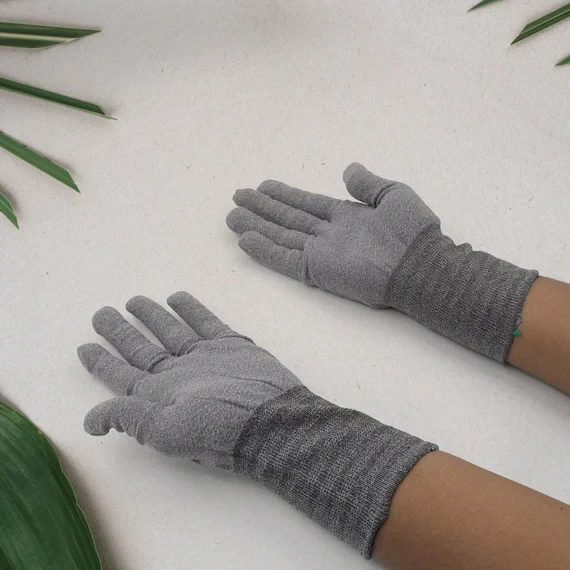 8818 1 PAIR CUT RESISTANT GLOVES ANTI CUT GLOVES HEAT RESISTANT KINT SAFETY WORK GLOVES HIGH PERFORMANCE PROTECTION, FOOD GRADE BBQ